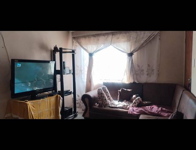 2 BEDROOM PROPERTY TO RENT IN PALM RIDGE